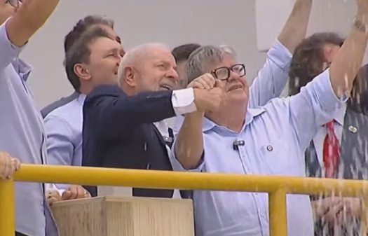 Lula inaugura segundo lote do canal Acauã-Araçagi, em Riachão do Poço
