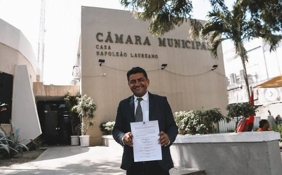 Mô Lima assume mandato na Câmara Municipal de João Pessoa: “temos uma história aqui”