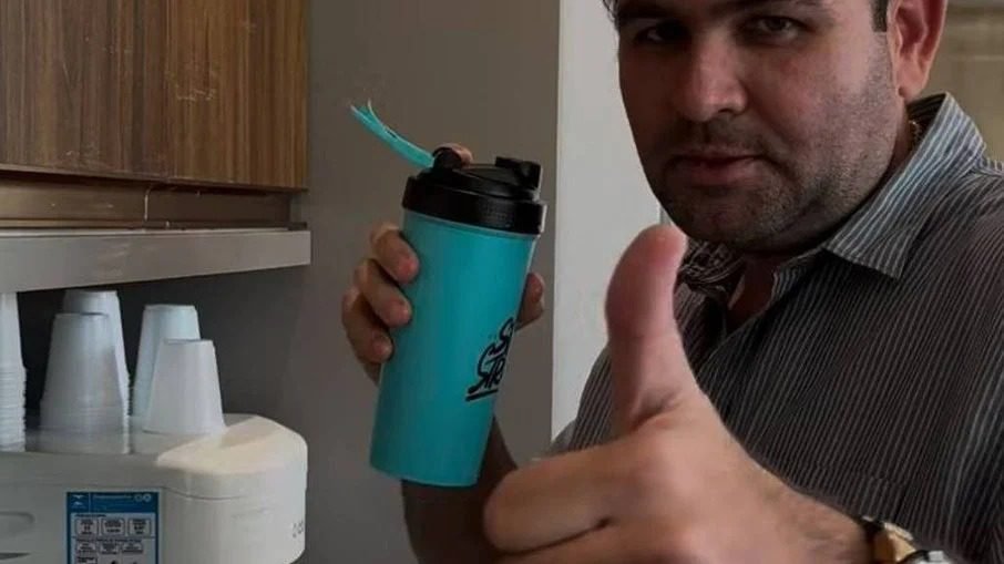 prefeito promete ‘whey protein’ de graça caso seu candidato ganhe eleição