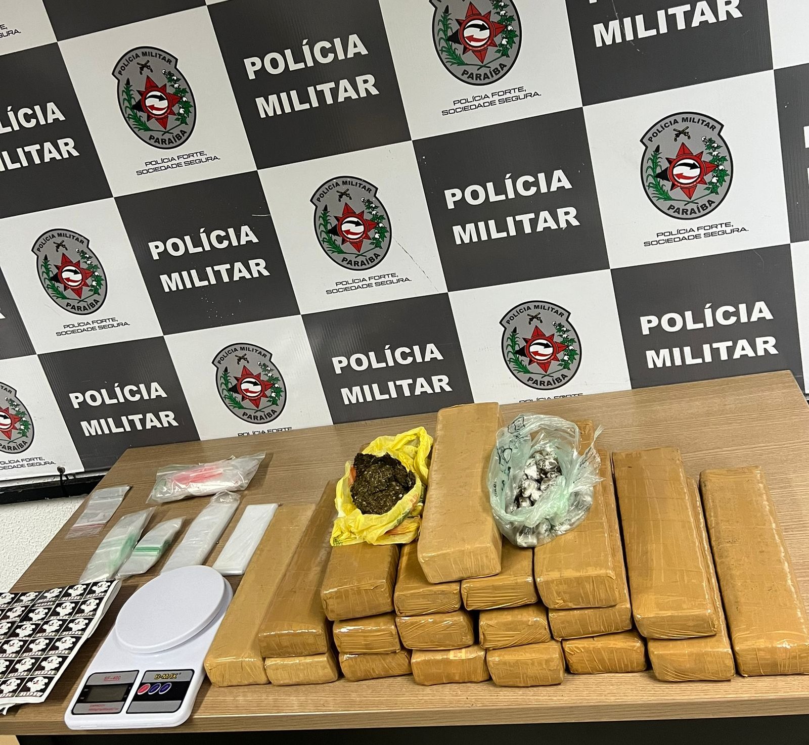 Polícia Militar apreende mais 15 quilos de drogas em João Pessoa