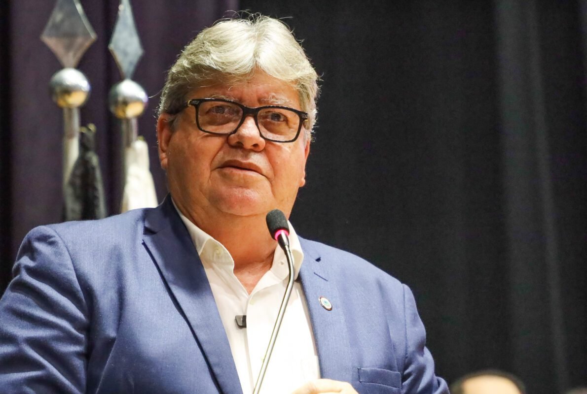 João Azevêdo, governador, Romero Rodrigues, Campina Grande, indecisão