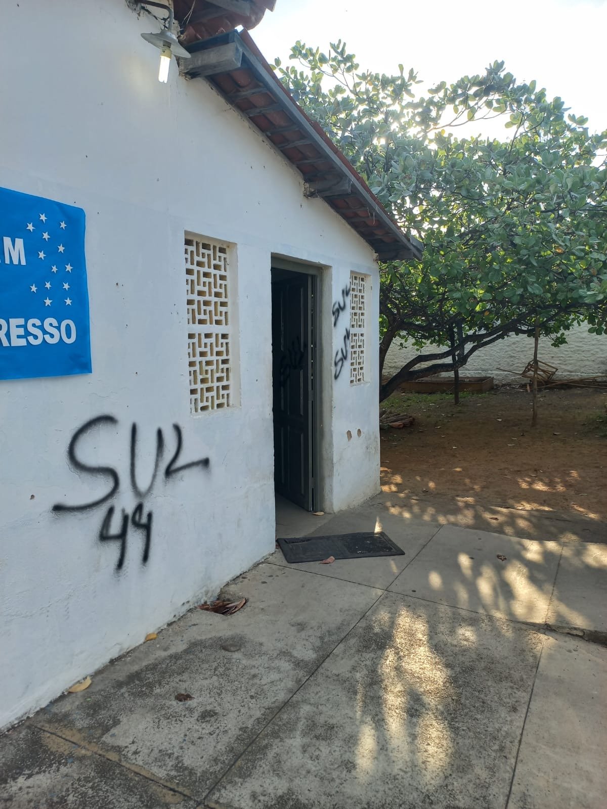 Escola Estadual de Catingueira é Alvo de Vandalismo Após Caminhada Política: Tensão Cresce na Disputa Eleitoral