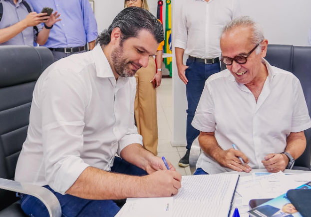 Cícero Lucena (a direita) e Léo Bezerra (a esquerda).