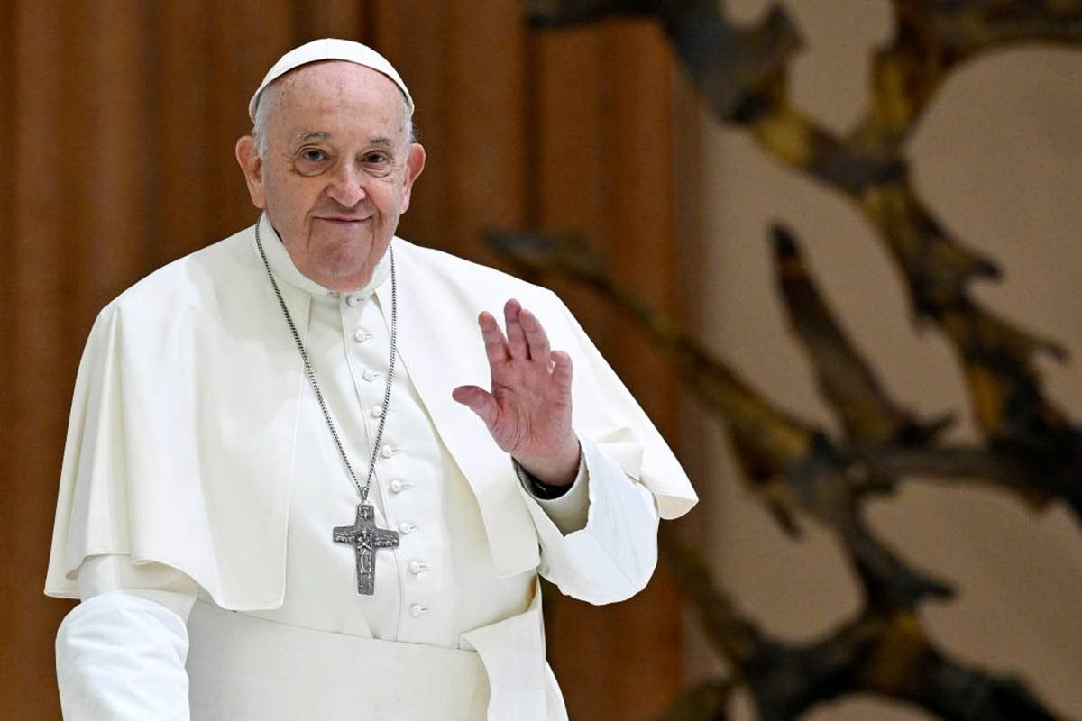 Papa Francisco tem próximos compromissos cancelados pelo Vaticano