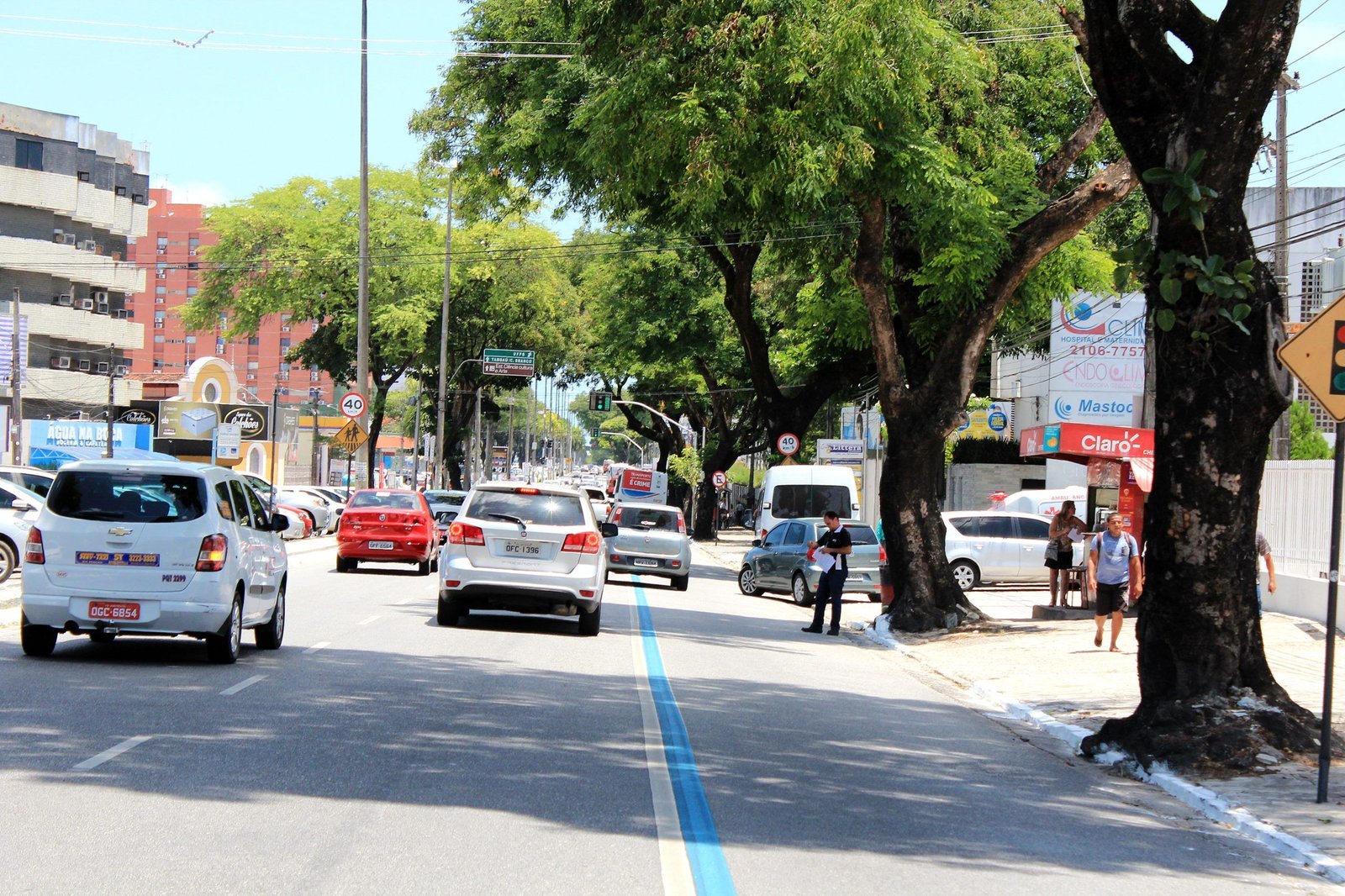 circulação na faixa exclusiva de ônibus é liberada