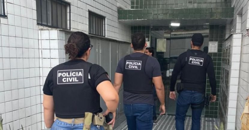 Polícia cumpre mandado contra técnico de informática investigado por armazenar pornografia infantil em João Pessoa