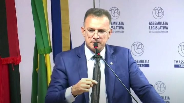Sargento Neto critica Bruno Cunha Lima e atribui e atribui exoneração a 'políticos de Brasília': "não irei mudar por A ou por B"