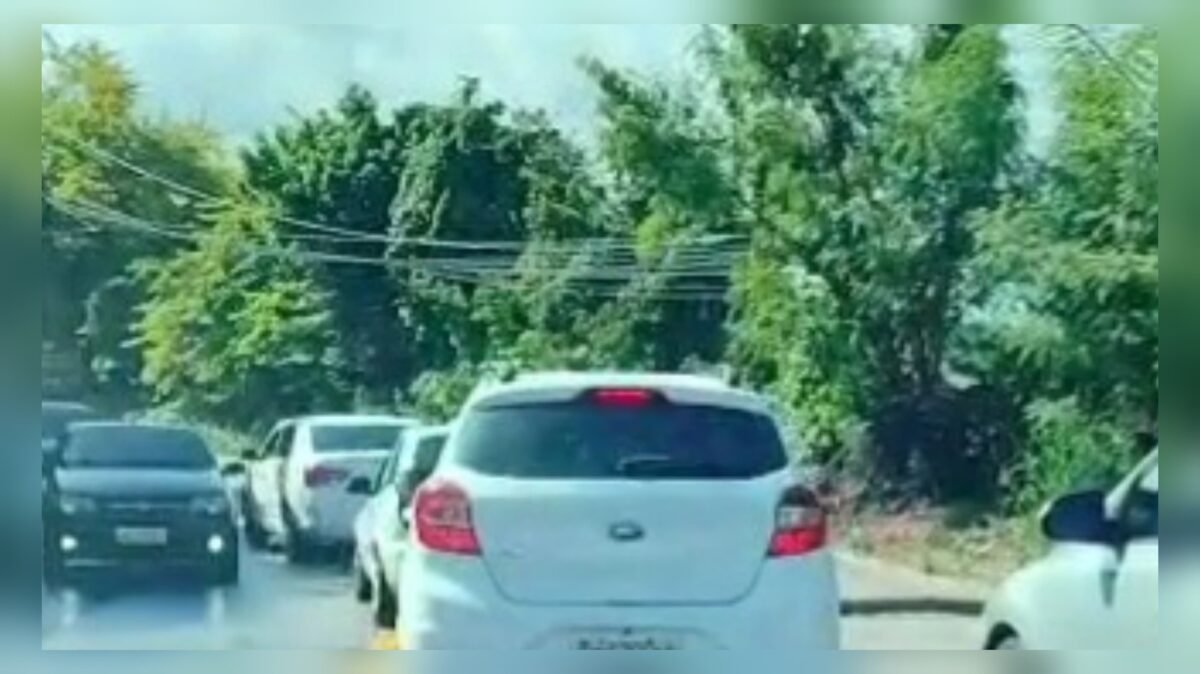 Ladeira do Cuiá com trânsito lento, após acidente. (foto: reprodução/redes sociais)