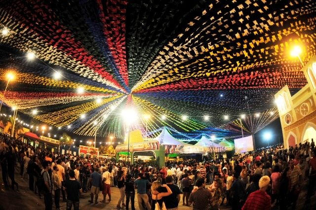 Maior São João do Mundo em Campina Grande começa nesta sexta-feira com shows de Luan Santana, Walkyria Santos e outros; confira programação