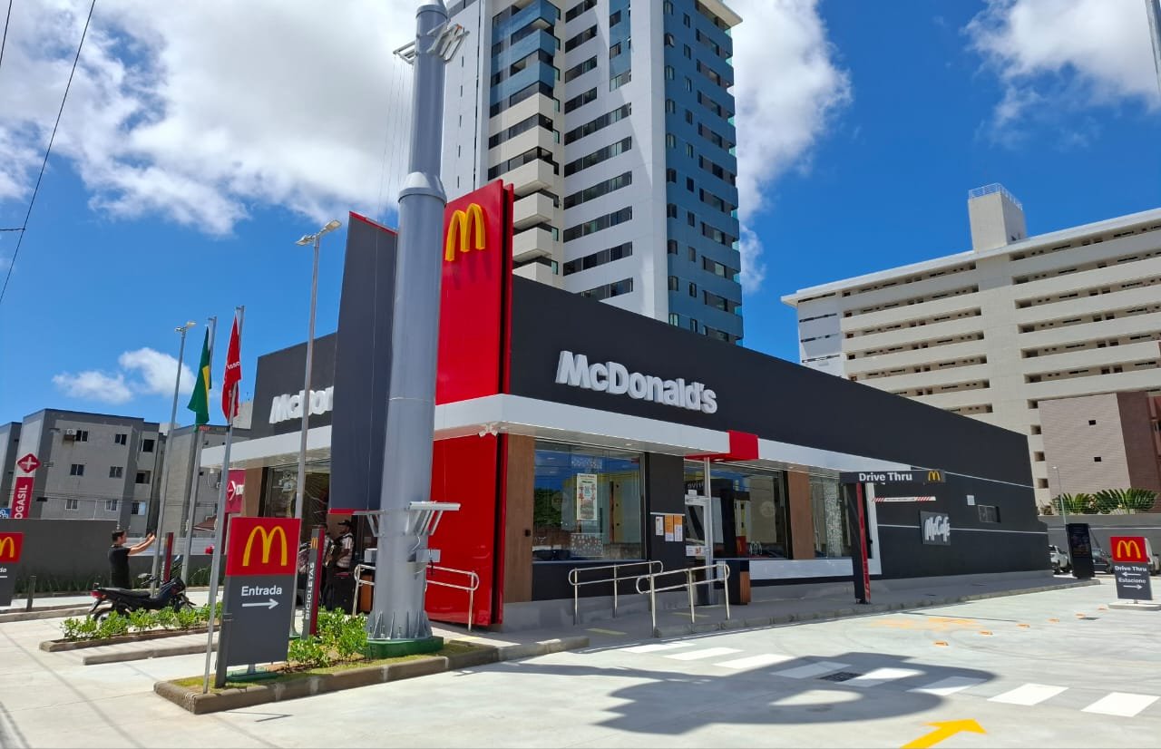 McDonald's na principal do bairro Jardim Cidade Universitária, região dos Bancários. ((foto: divulgação/assessoria)