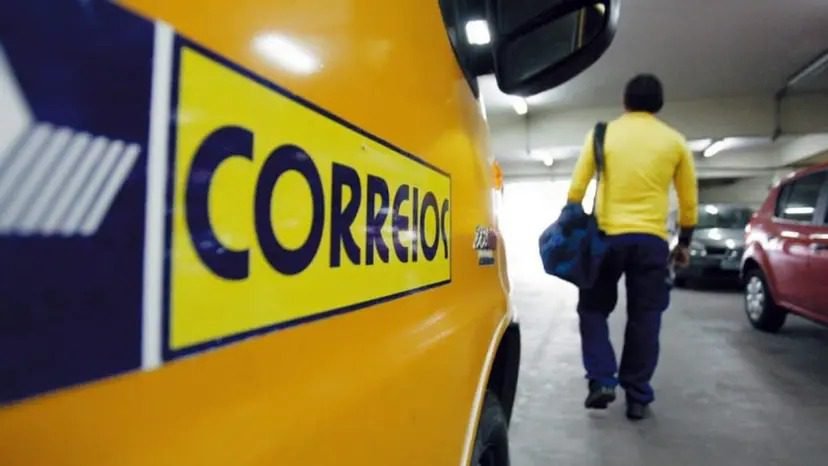Trabalhador dos Correios é preso em flagrante pela Polícia Federal por desviar encomenda no interior da Paraíba