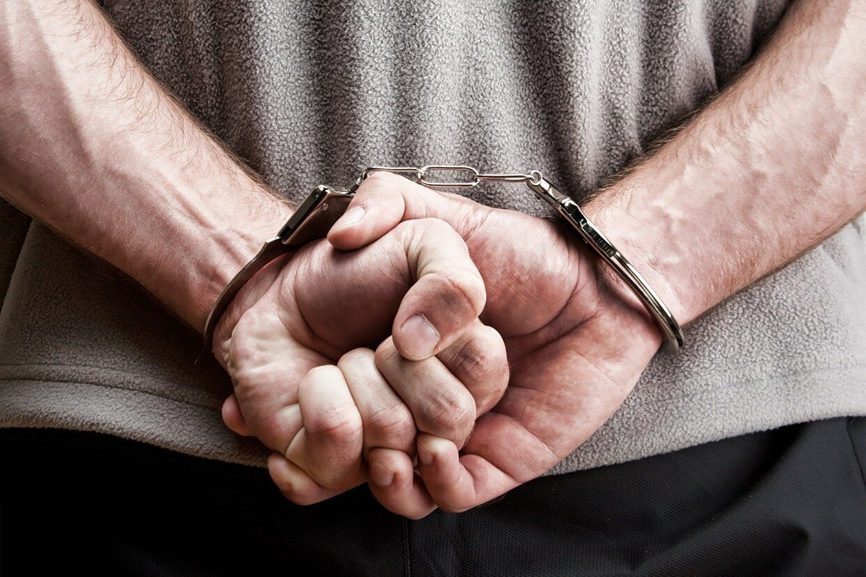 Homem procurado por estupro de vulnerável em João Pessoa é preso em Sobrado