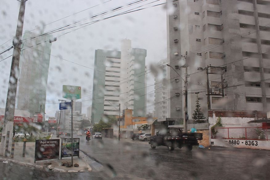 Inmet emite dois alertas de chuva de até 100 mm para João Pessoa e todo o litoral da Paraíba; confira cidades afetadas