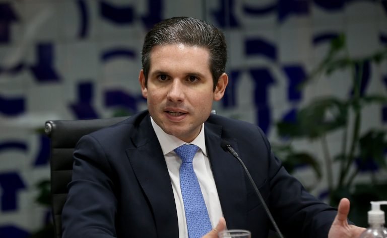 Motta não descarta pautar projeto que derruba alta do IOF e diz que decisão será tomada por líderes