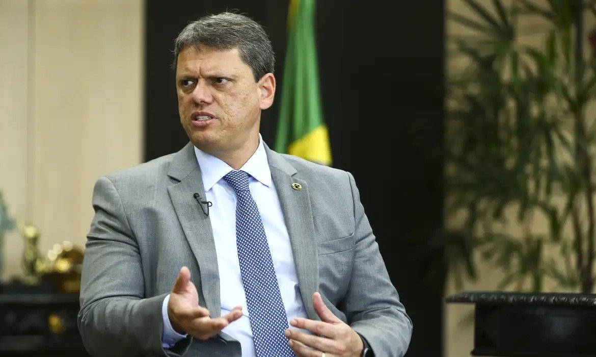 Pedro Cunha Lima defende Tarcísio para presidente e diz que ele foge da polarização