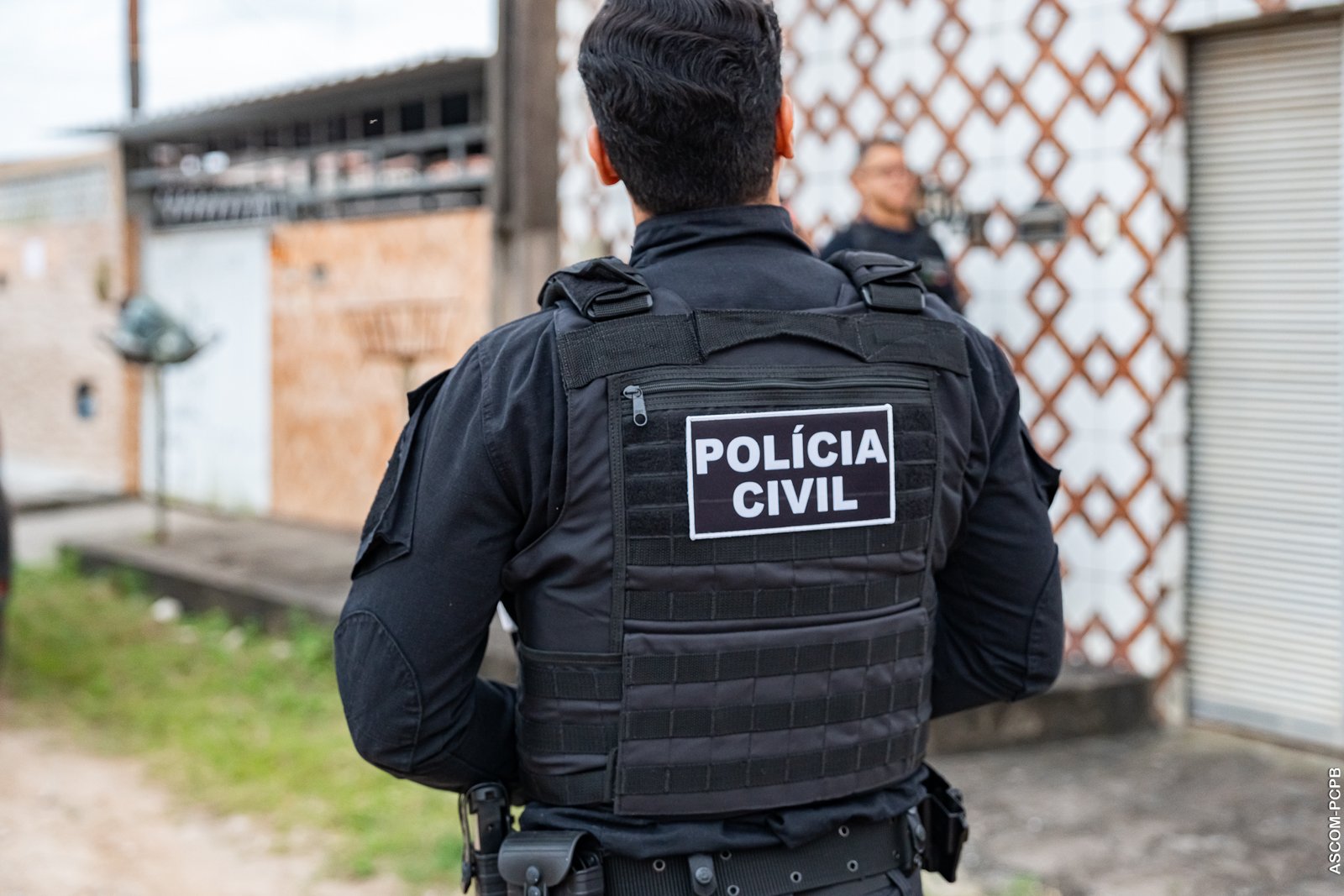 Polícia prende ex-namorado suspeito de matar jovem de 15 anos enquanto fazia as unhas, em Santa Rita