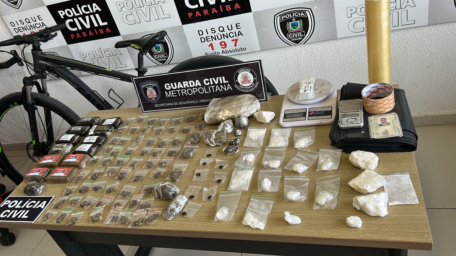 Polícia prende suspeito de ameaçar ex-esposa e dispara tiros em casa, em Ibiara