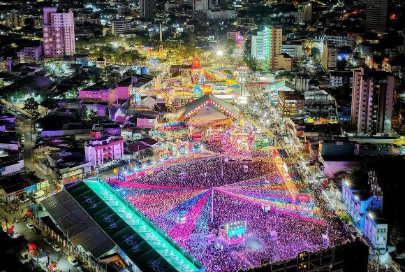 Primeiro fim de semana do Maior São João do Mundo leva mais de 300 mil pessoas ao Parque do Povo em Campina Grande