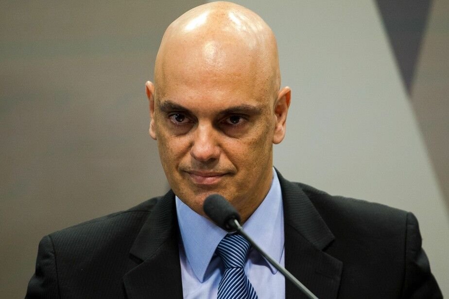 Governo Trump revoga visto americano de Alexandre de Moraes e de “aliados e familiares imediatos”