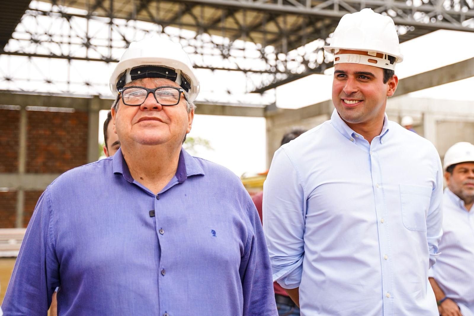 João Azevêdo diz que não há regra exata para escolha do candidato ao Governo e critica antecipação: “política não é assim”