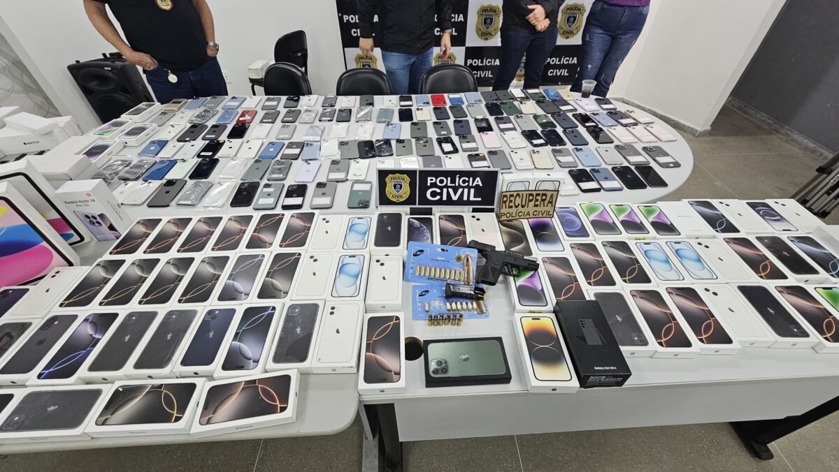 Mais de 2.500 celulares são recuperados em menos de seis meses pela Polícia, na Paraíba, diz delegado-geral André Rabelo