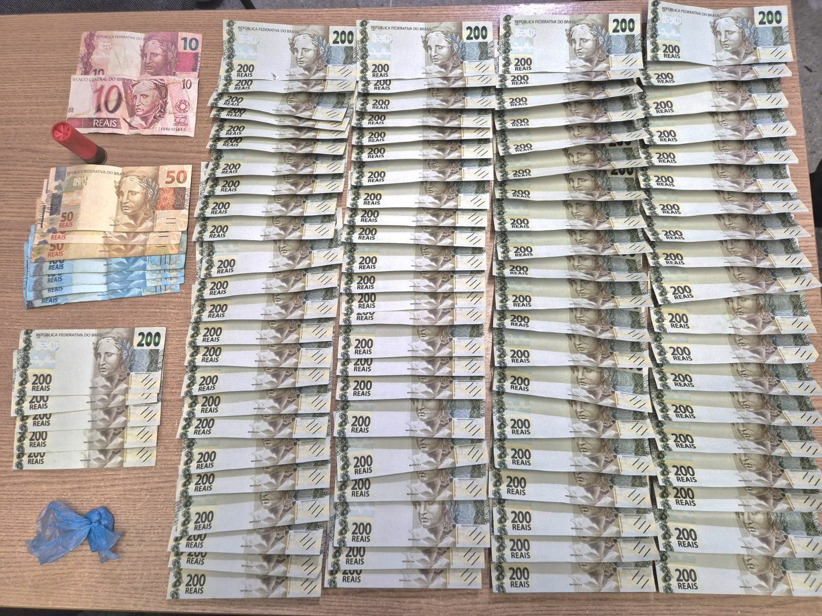 polícia apreende R$ 19 mil em notas falsas com jovem em Campina Grande