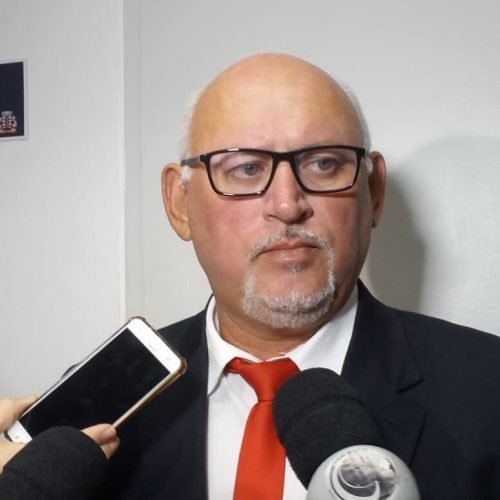 satanás botou Bolsonaro e Deus botou Lula