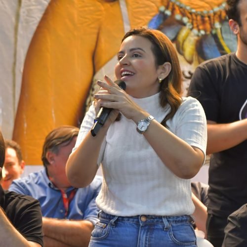 Ao lado de João, Pollyanna visita obras e serviços do governo, defende representatividade e reforça escuta popular no ODE em Pombal