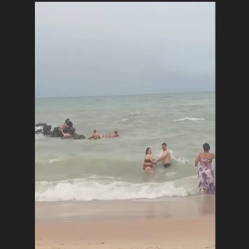 Bombeiros salvam criança vítima de afogamento na Praia de Coqueirinho