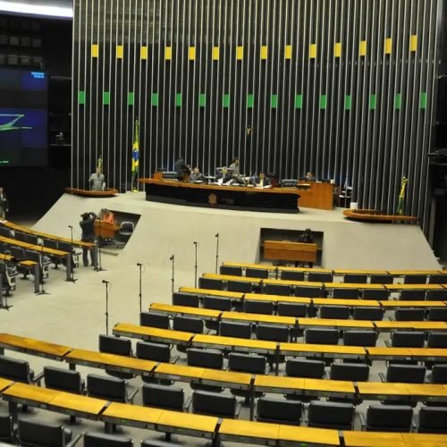 Câmara aprova projeto que suspende aumento do IOF; confira votou cada deputado da Paraíba