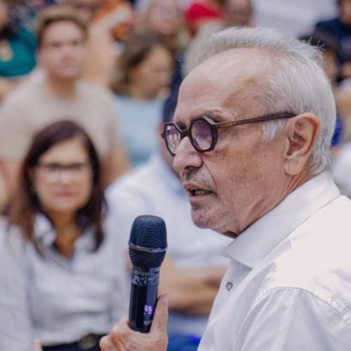 Cícero Lucena lança programa Poupança Futuro, que garante auxílio financeiro a estudantes