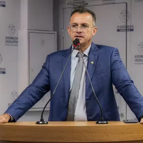Deputado Sargento Neto aciona Ministério Público após criança dançar ‘proibidão’ em show de Anderson Neiff