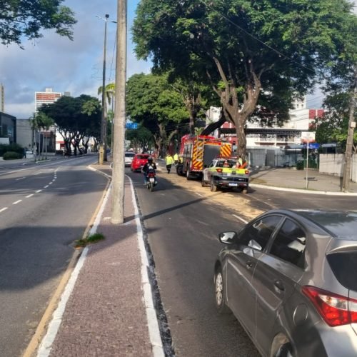 Derramamento de óleo causa transtornos na avenida Epitácio Pessoa