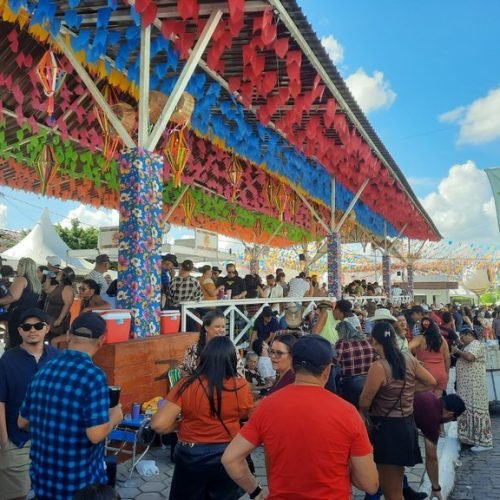 Festa do Bode Rei termina neste domingo com previsão de atingir até 200 mil visitantes e R$ 20 mi em negócios