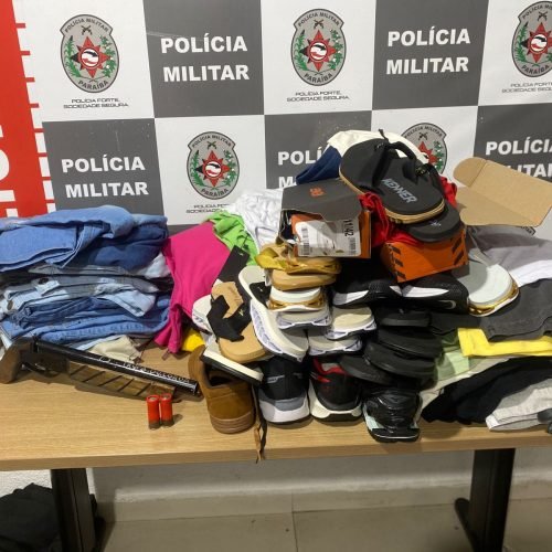 Gangue invade loja, rouba calçados e roupas em Mangabeira