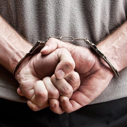 Homem procurado por estupro de vulnerável em João Pessoa é preso em Sobrado