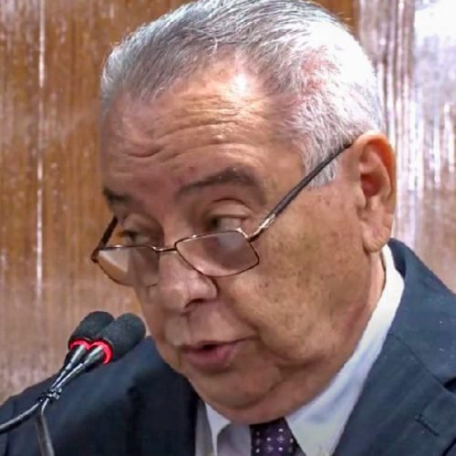 João Alves afirma que Fernando Cunha Lima não terá tratamento diferenciado e defesa classifica transferência como cruel