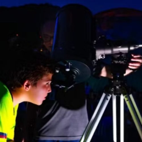Junho terá encontros entre corpos celestes no céu e observações gratuitas no Busto de Tamandaré; confira