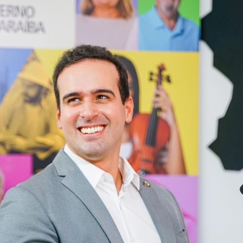 Lucas Ribeiro é o pré-candidato a governador que mais cresceu nas pesquisas e ultrapassa candidatos de oposição na Paraíba