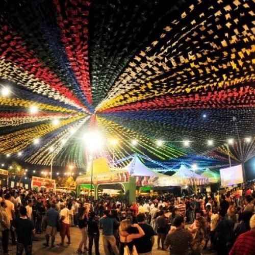 Maior São João do Mundo em Campina Grande começa nesta sexta-feira com shows de Luan Santana, Walkyria Santos e outros; confira programação