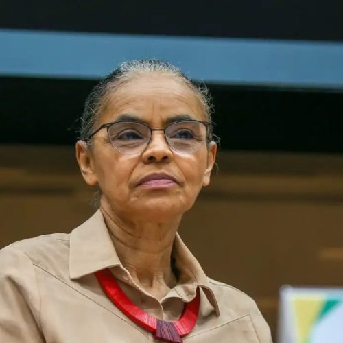 Ministra Marina Silva é alvo de novos ataques de parlamentares durante audiência na Câmara