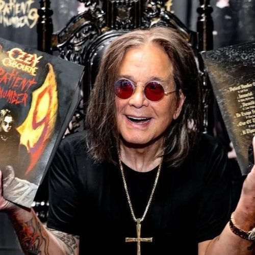 Ozzy Osbourne, cantor do Black Sabbath e pioneiro do heavy metal, morre aos 76 anos