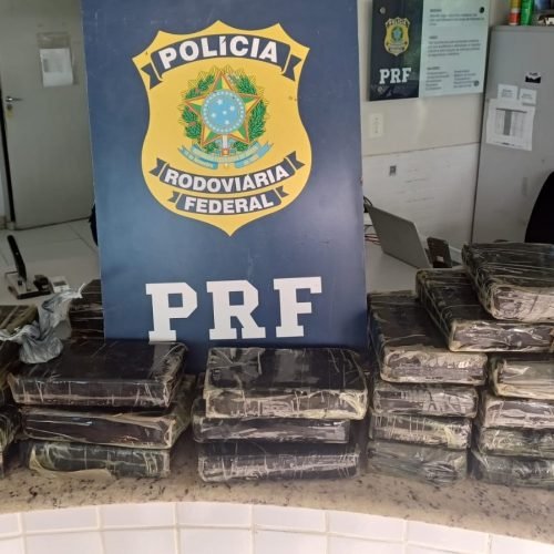 PRF apreende 45kg de cocaína em caminhonete que seguia por rodovia no Agreste da Paraíba