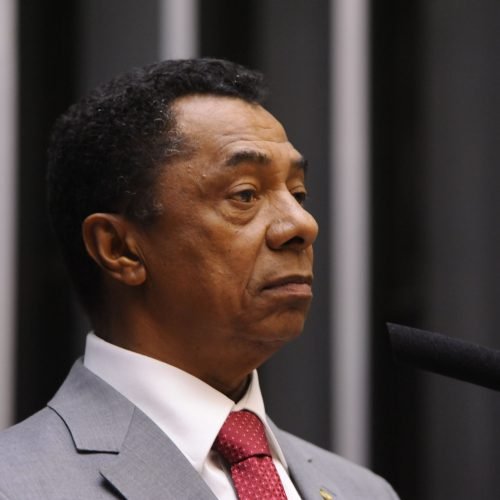Paraíba perderia R$ 120 milhões em recursos, por ano, sem aumento no número de deputados, diz Damião Feliciano