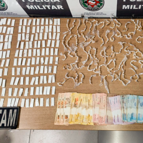 Polícia Militar apreende mais de 400 pedras de crack, porções de cocaína e dinheiro em espécie em comunidade de João Pessoa