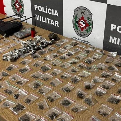 Polícia apreende mais de 260 porções de drogas em comunidade no Geisel, em João Pessoa