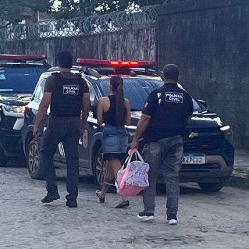Polícia prende investigada por golpe em vendas de armas e furto em clube de tiro de Santa Rita