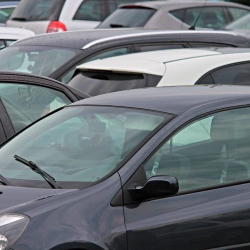 Prazo do IPVA com desconto de 10% para veículos de placa com final 6 vence hoje