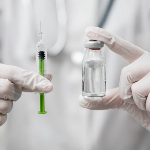 Presidente do Equador quer reforma para castração química de estupradores