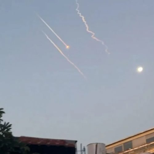 Trump anuncia cessar-fogo no Oriente Médio, mas Israel acusa Irã de violar acordo e diz que “responderá com força”